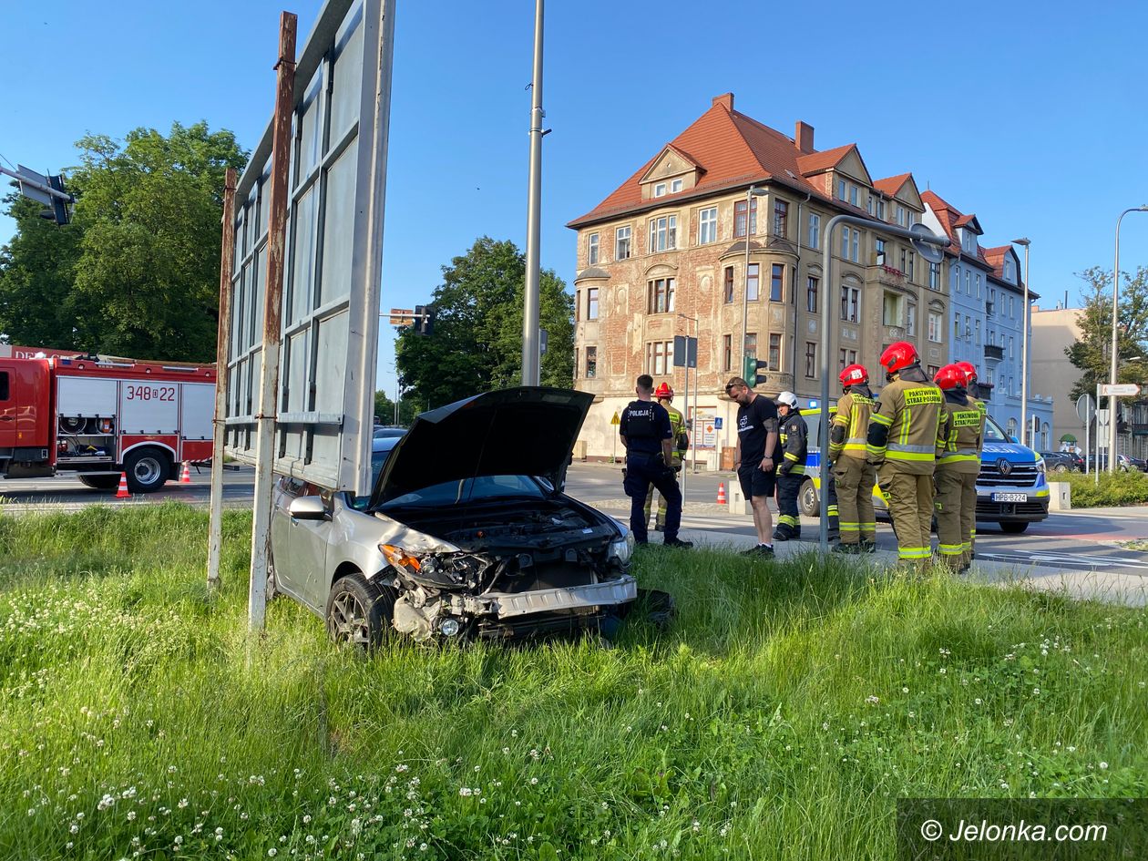 Jelenia Góra: Kolizja na skrzyżowaniu 1 Maja i Wojska Polskiego