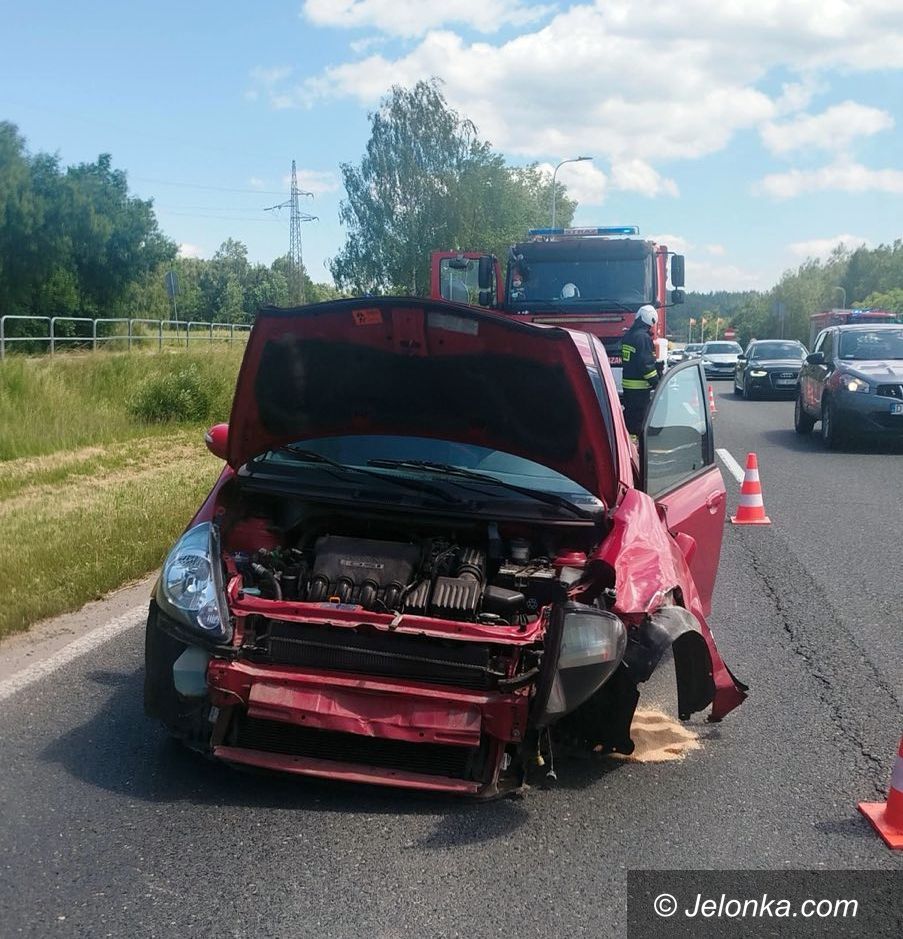Jelenia Góra: Skręt zakończony kolizją i mandatem