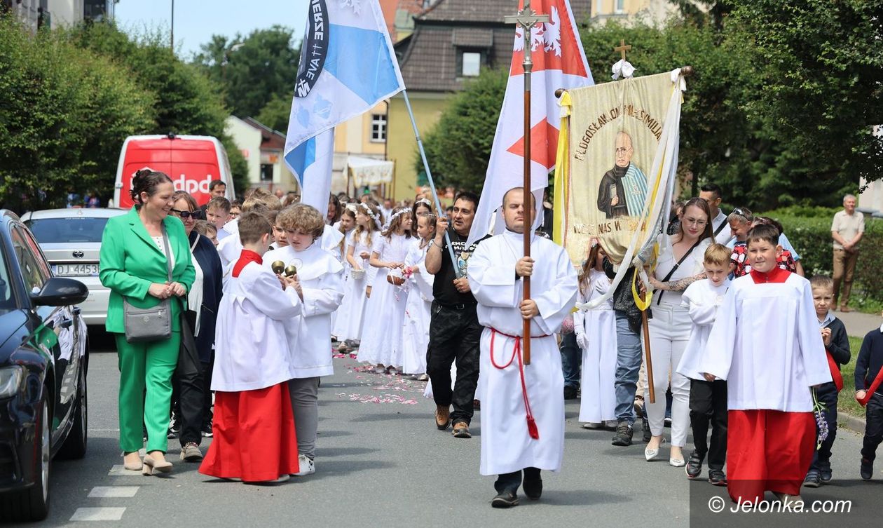 Jelenia Góra: Parafia Garnizonowa uczciła Boże Ciało