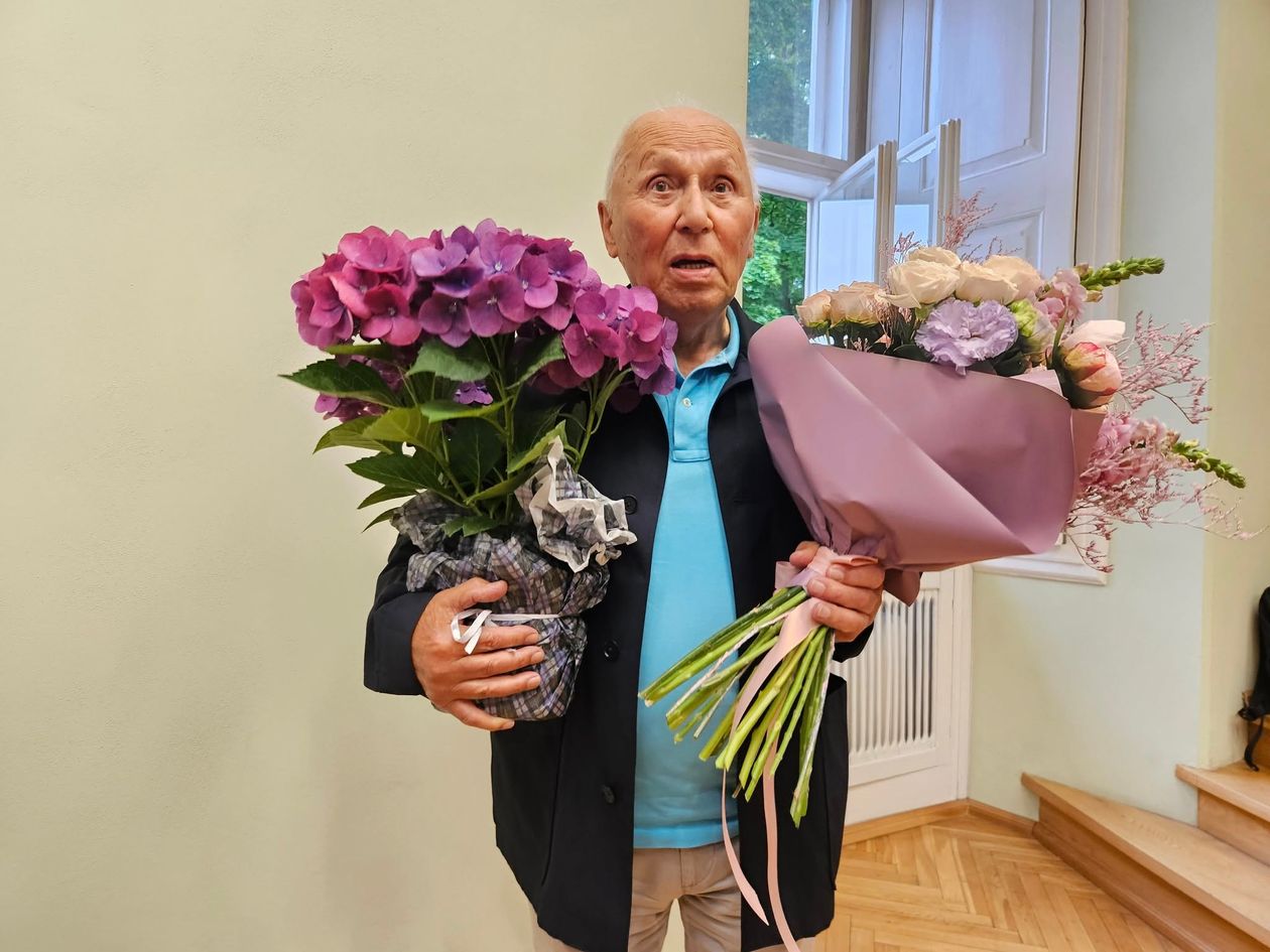 Jakuszyce: Odśpiewali "100 lat" twórcy Biegu Piastów