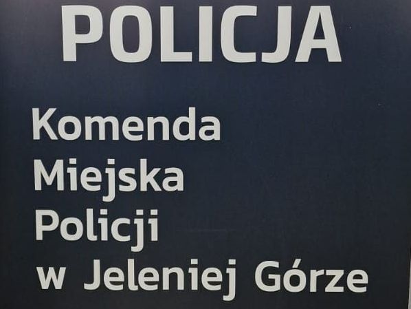 Jelenia Góra: Oszustwo „na inwestycje”.  Mężczyzna  stracił 200 tysięcy złotych