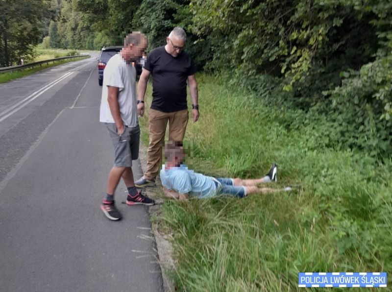 Jerzmanice: Pijany uciekał starym Audi
