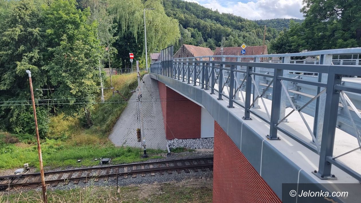 Piechowice: Wiadukt, na który czekali mieszkańcy