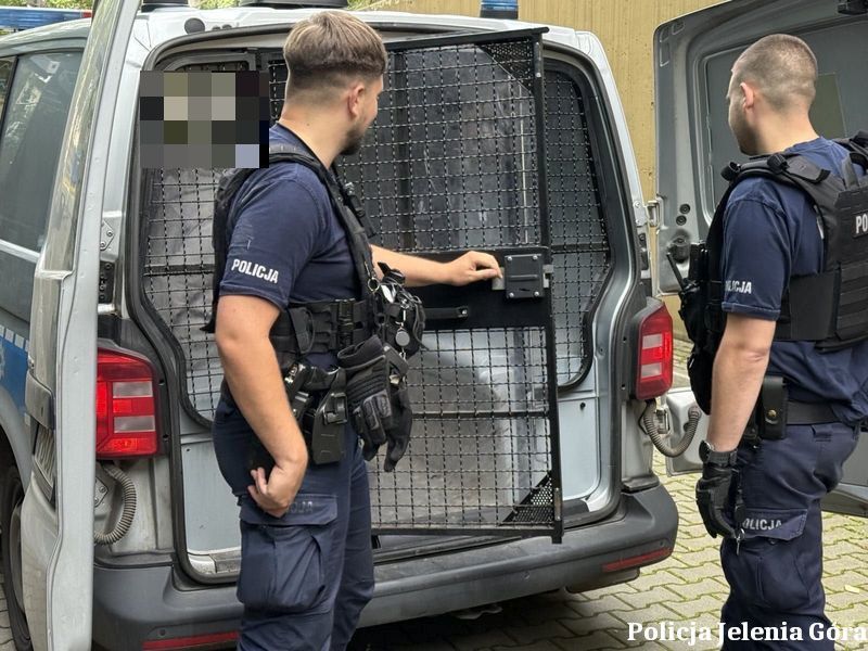Powiat karkonoski: Skuteczne działania policjantów w celu zatrzymania osób poszukiwanych