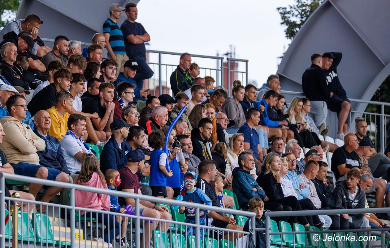 Jelenia Góra: Kibice nie doczekali się w sobotę ligowych punktów