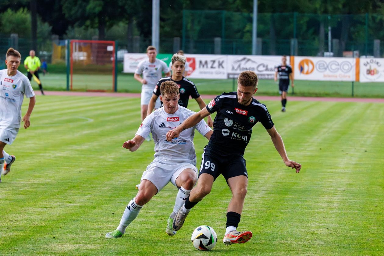Jelenia Góra: Powiało hokejem w meczu Karkonoszy