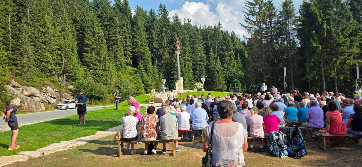 Czechy: Modlili się do Królowej Gór