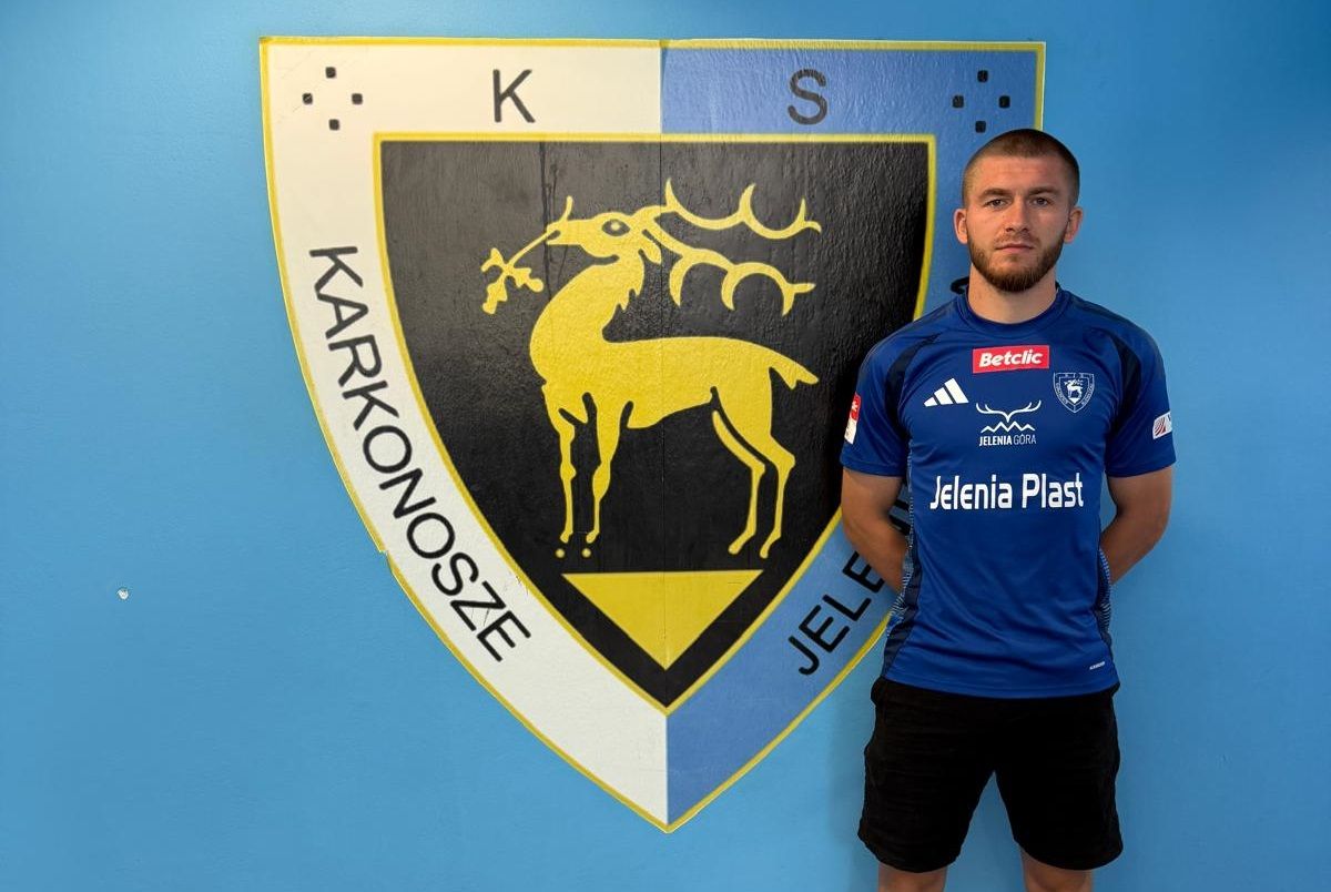 Jelenia Góra: "Idzie jak po grudzie". Nowy napastnik na ratunek