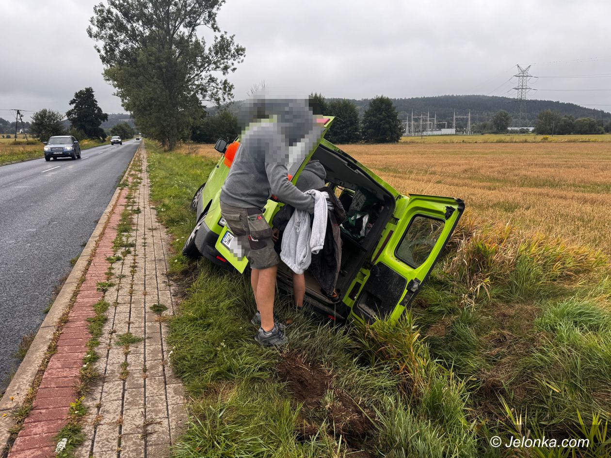 Cieplice: Budowlańcy w rowie