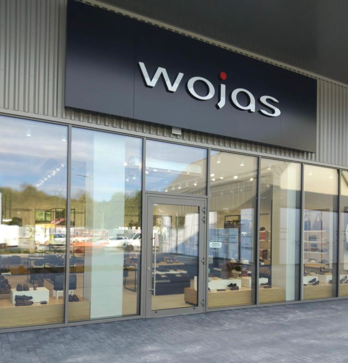 Karkonosze: Nowy salon Wojas w Przystanku Karkonosze – klasyka i styl bliżej Ciebie