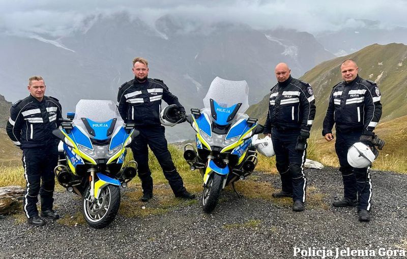 Jelenia Góra: Policjanci jeleniogórskiej drogówki doskonalili swoje umiejętności w międzynarodowym szkoleniu motocyklowym w Austrii