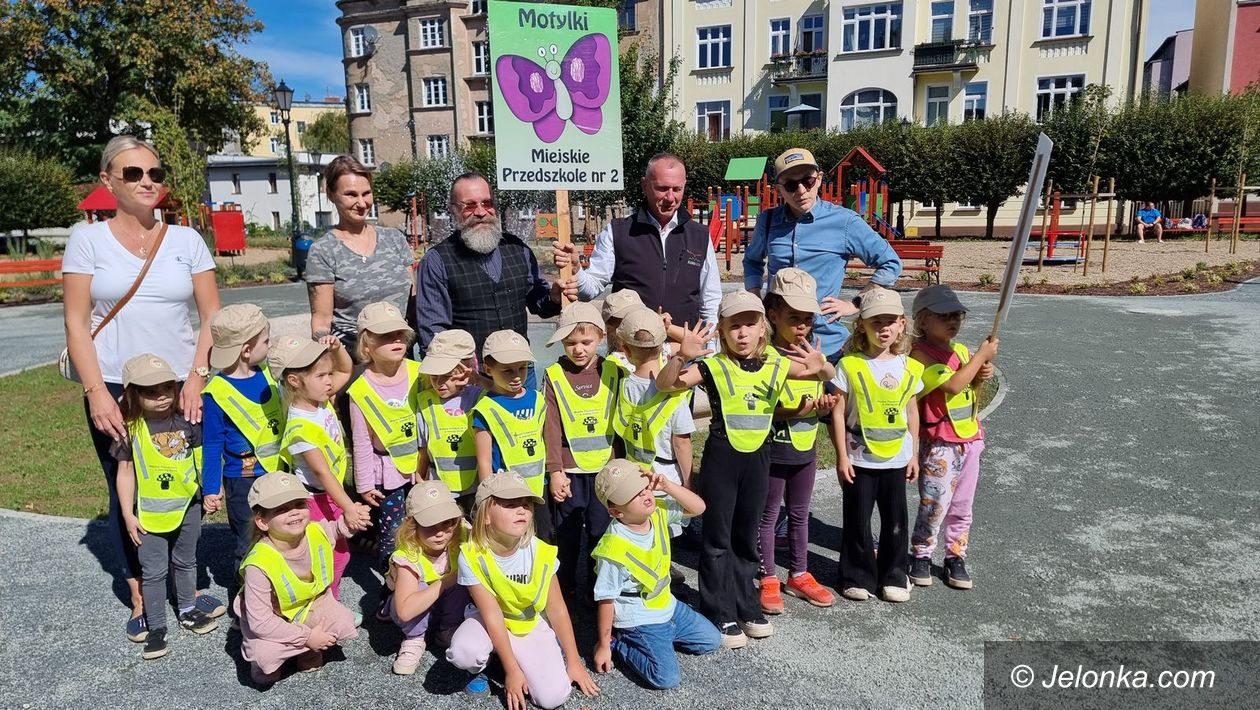 Jelenia Góra: Fontanna wraca, skwer odżywa – Plac Kościuszki po rewitalizacji