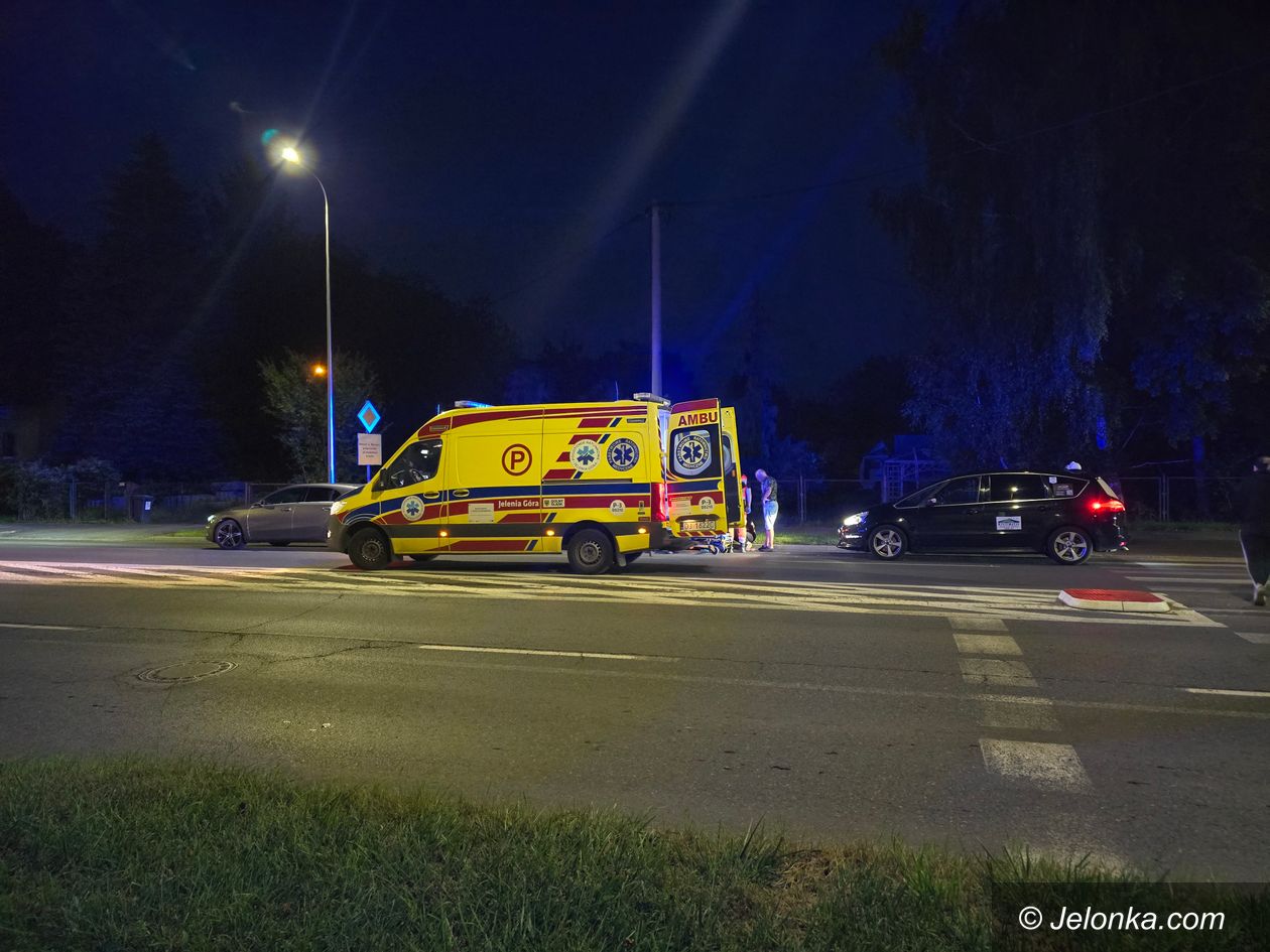 Cieplice: Potrącenie 77–latki na przejściu dla pieszych