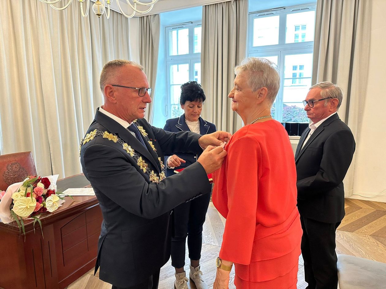 Jelenia Góra: Medale dla złotych jubilatów