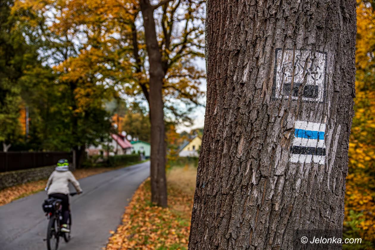 Powiat: Zjazd z Przełęczy Karkonoskiej do Podgórzyna