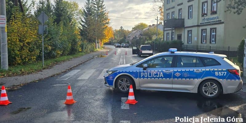 Jelenia Góra: Potrącenie kobiety z dwójką dzieci