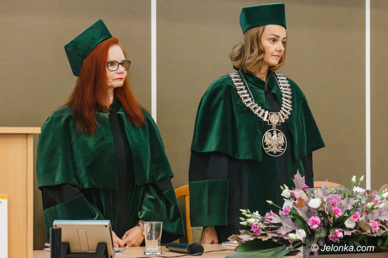 Jelenia Góra: Filia Uniwersytetu Ekonomicznego zainaugurowała nowy rok