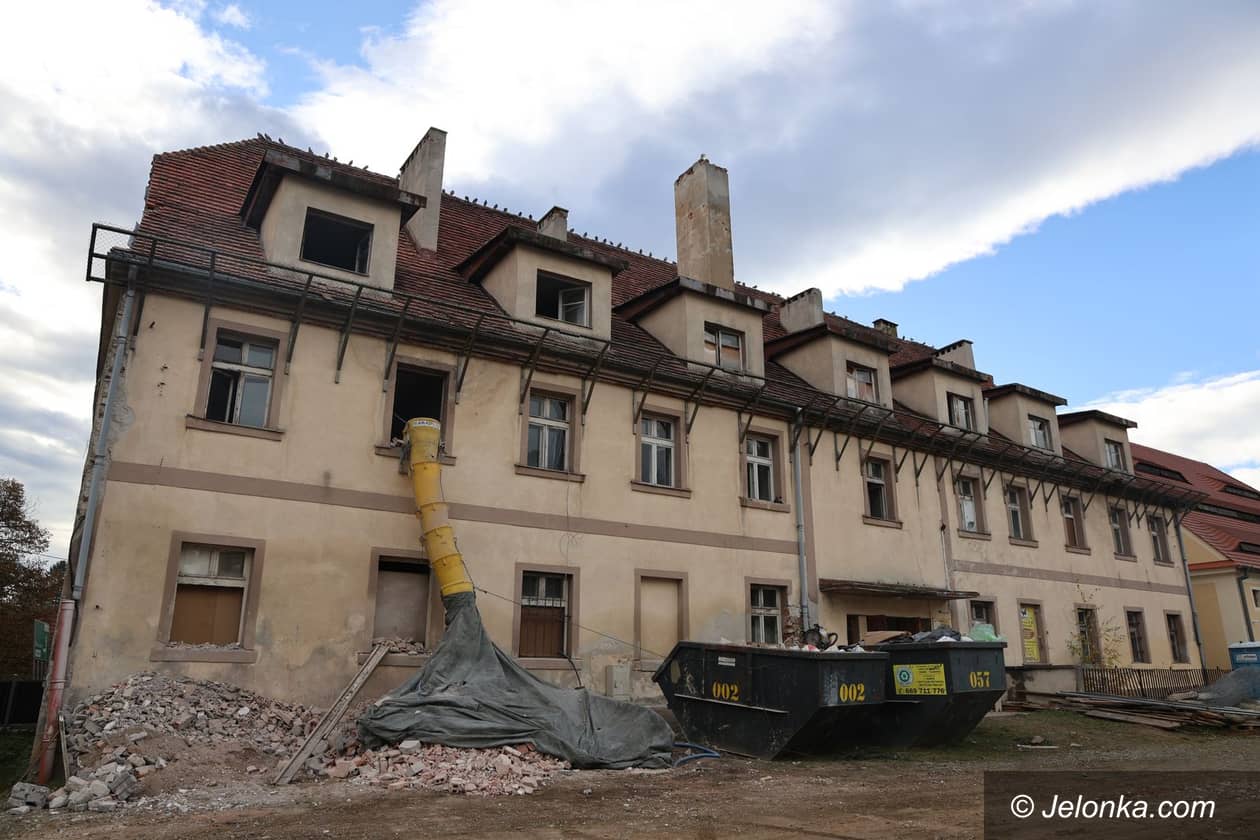 Sobieszów: Budują Zieloną Szkołe w Sobieszowie