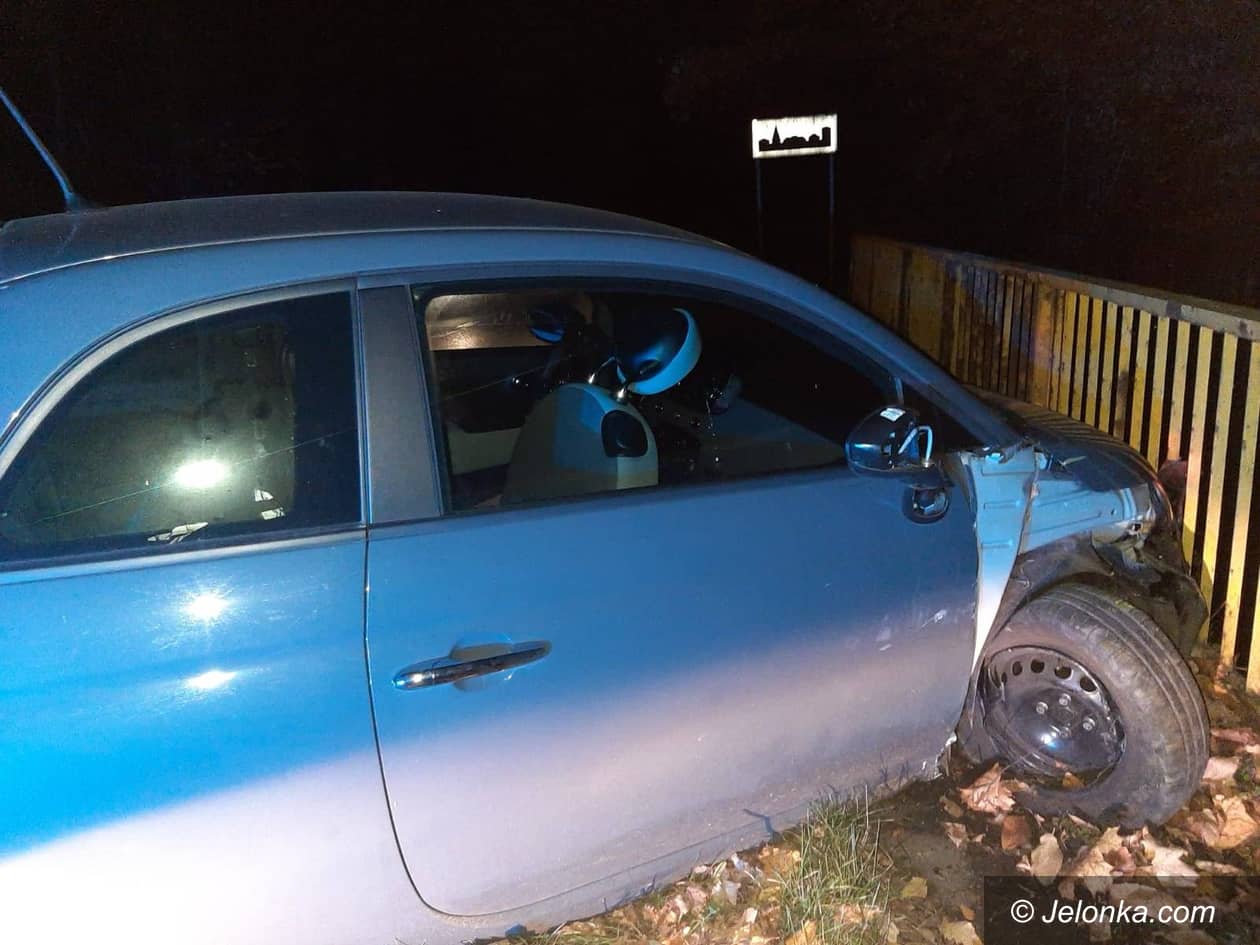 Miłków: Wjechała w barierki na moście