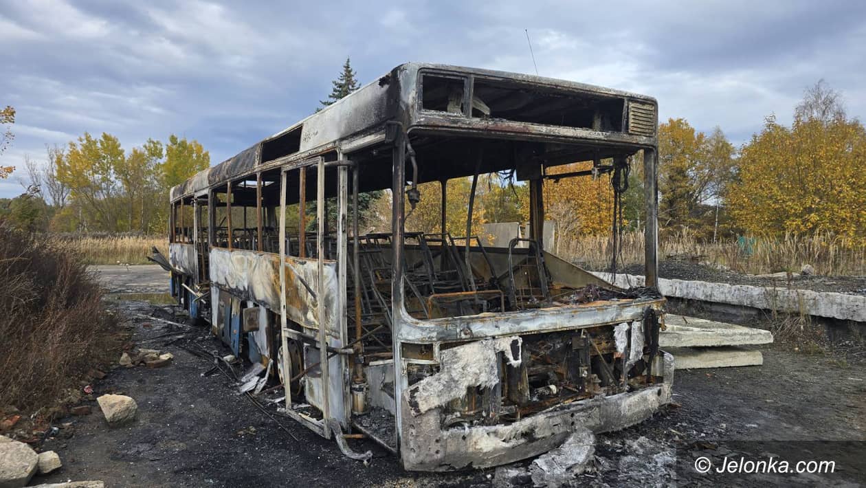 Jelenia Góra: Kto podpalił autobus do nauki jazdy?