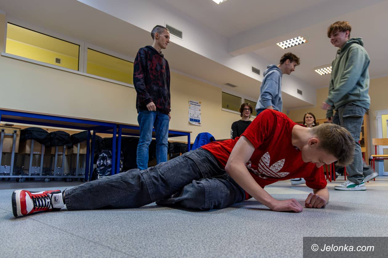 Stara Kamienica: "Relaksujący teatr" w Starej Kamienicy