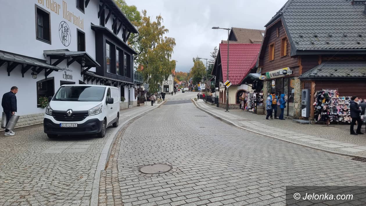 Jelenia Góra: O nowym szefie policji, remoncie hotelu Bornit i powrocie konika szachowego