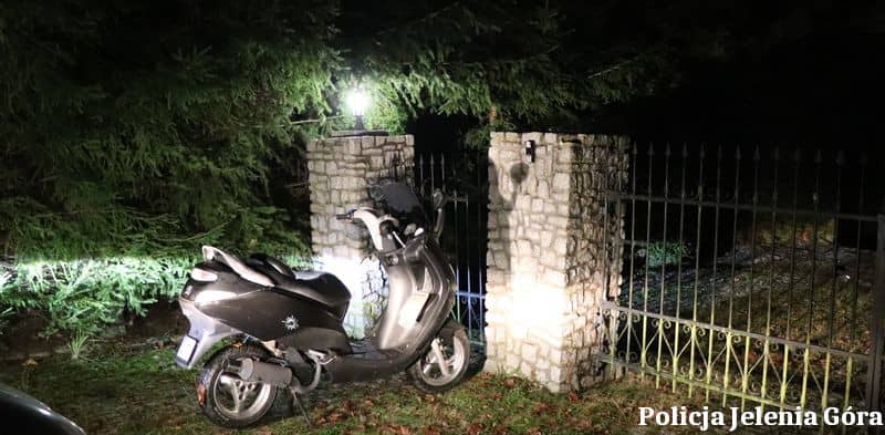 Jelenia Góra: Policjanci z Jeleniej Góry odzyskali skradziony skuter i zatrzymali sprawcę tuż po zdarzeniu