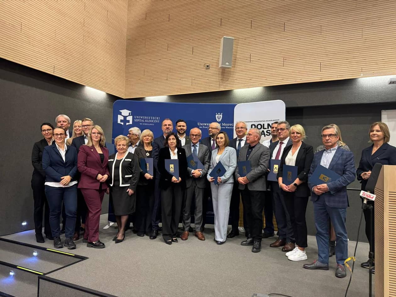 Jelenia Góra: Sztuczna inteligencja ratuje mózgi