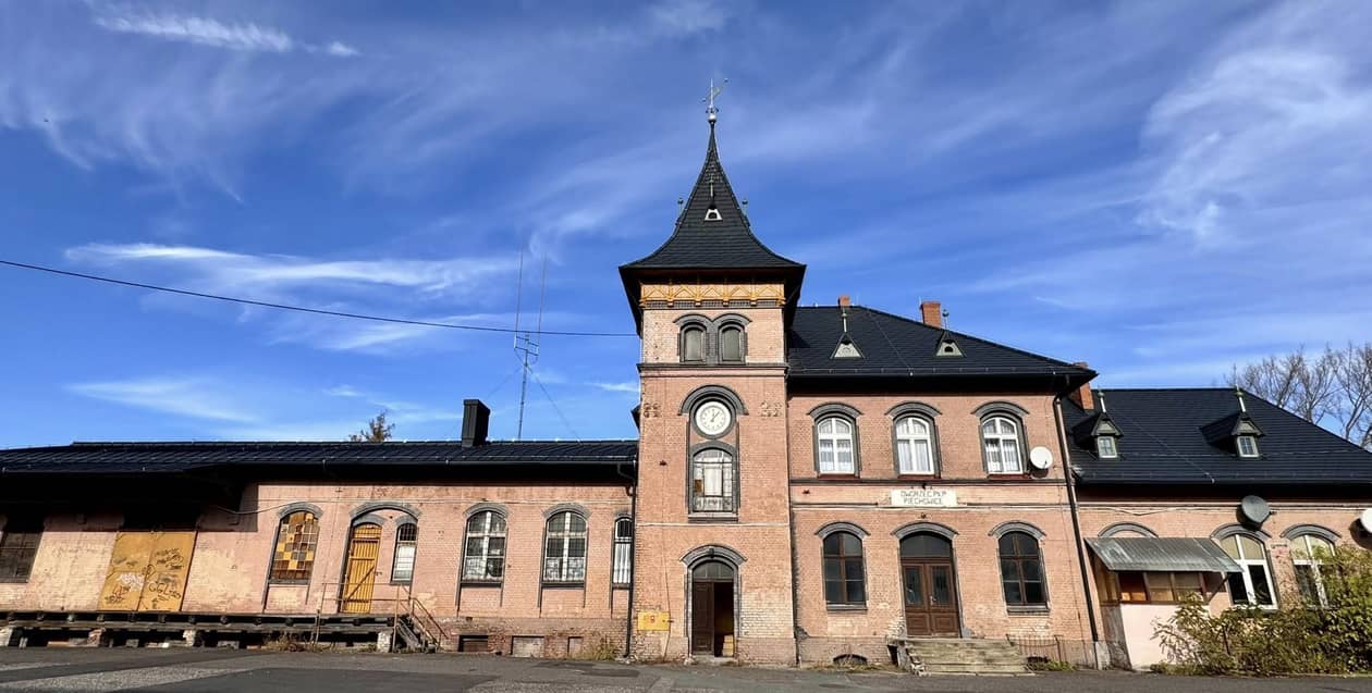 Piechowice: Piechowice ruszają z remontem dworca