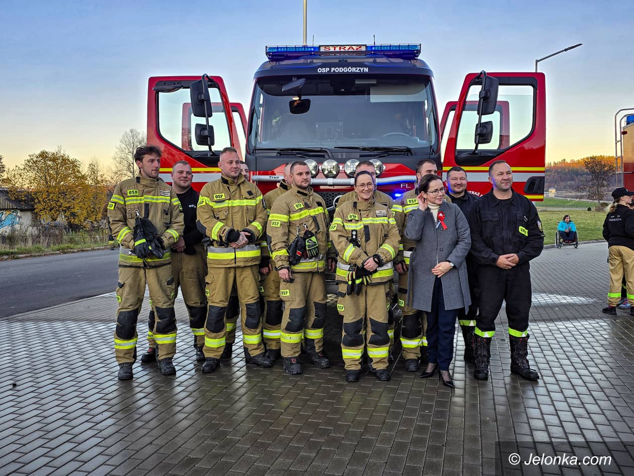 Podgórzyn: OSP Podgórzyn wita nowy wóz