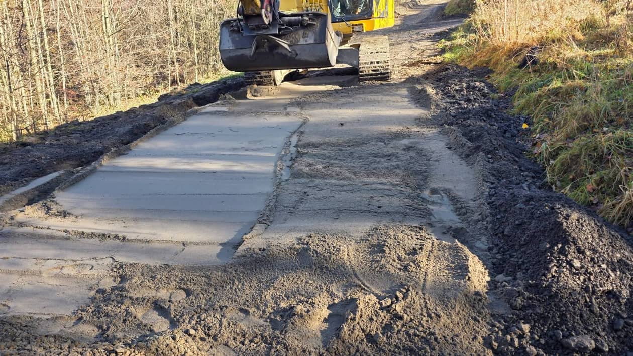 Kowary: Remont Drogi Głodu nabiera tempa