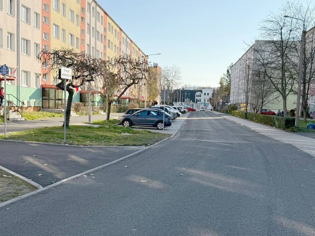 Jelenia Góra: Nowy "dywanik" na Karłowicza