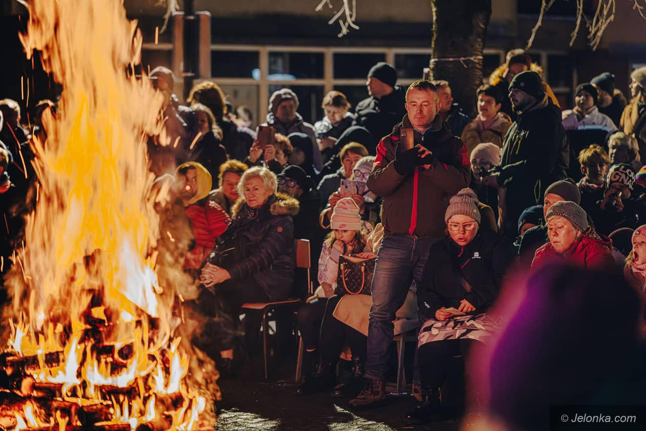 Jelenia Góra: Patriotyczne ognisko