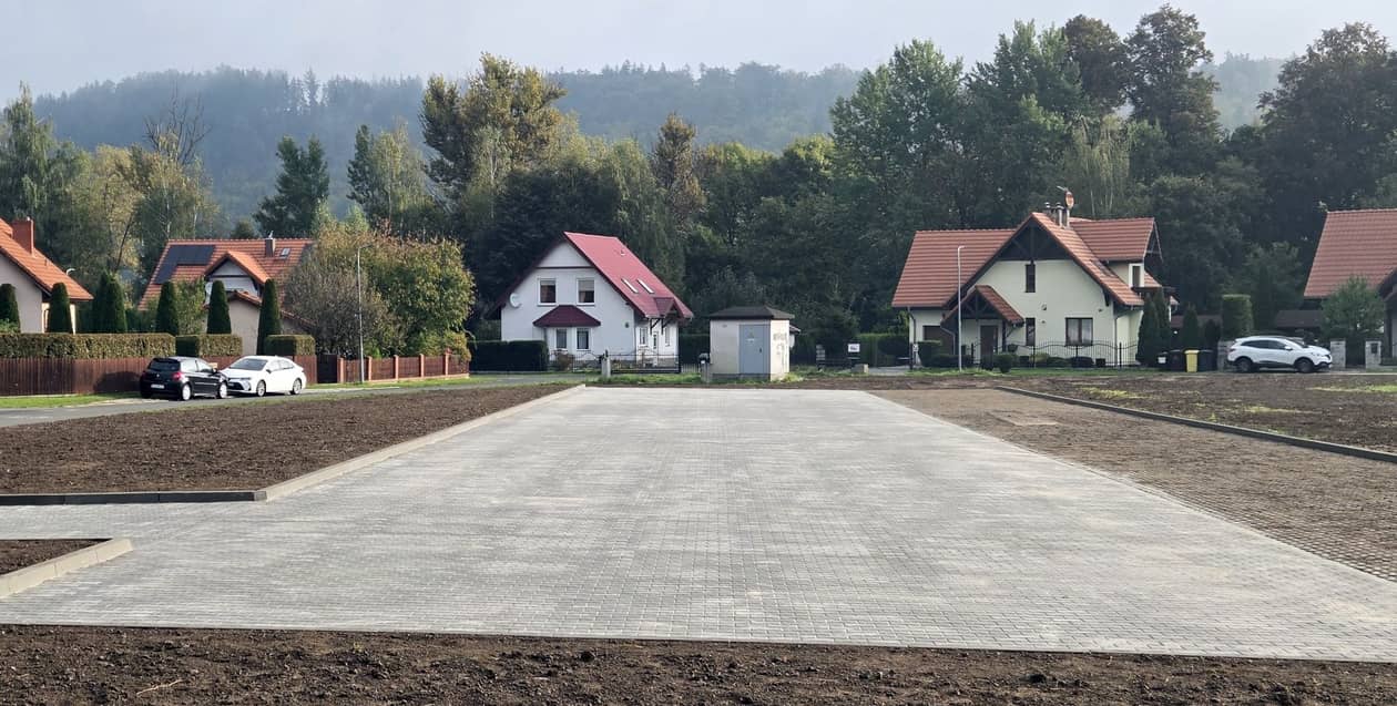 Mysłakowice: Nowe drogi, place zabaw i parkingi
