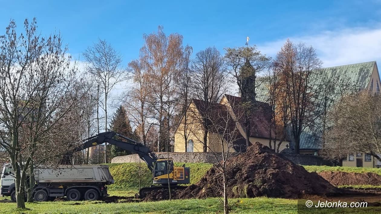 Jelenia Góra: Budują nowy parking na Zabobrzu