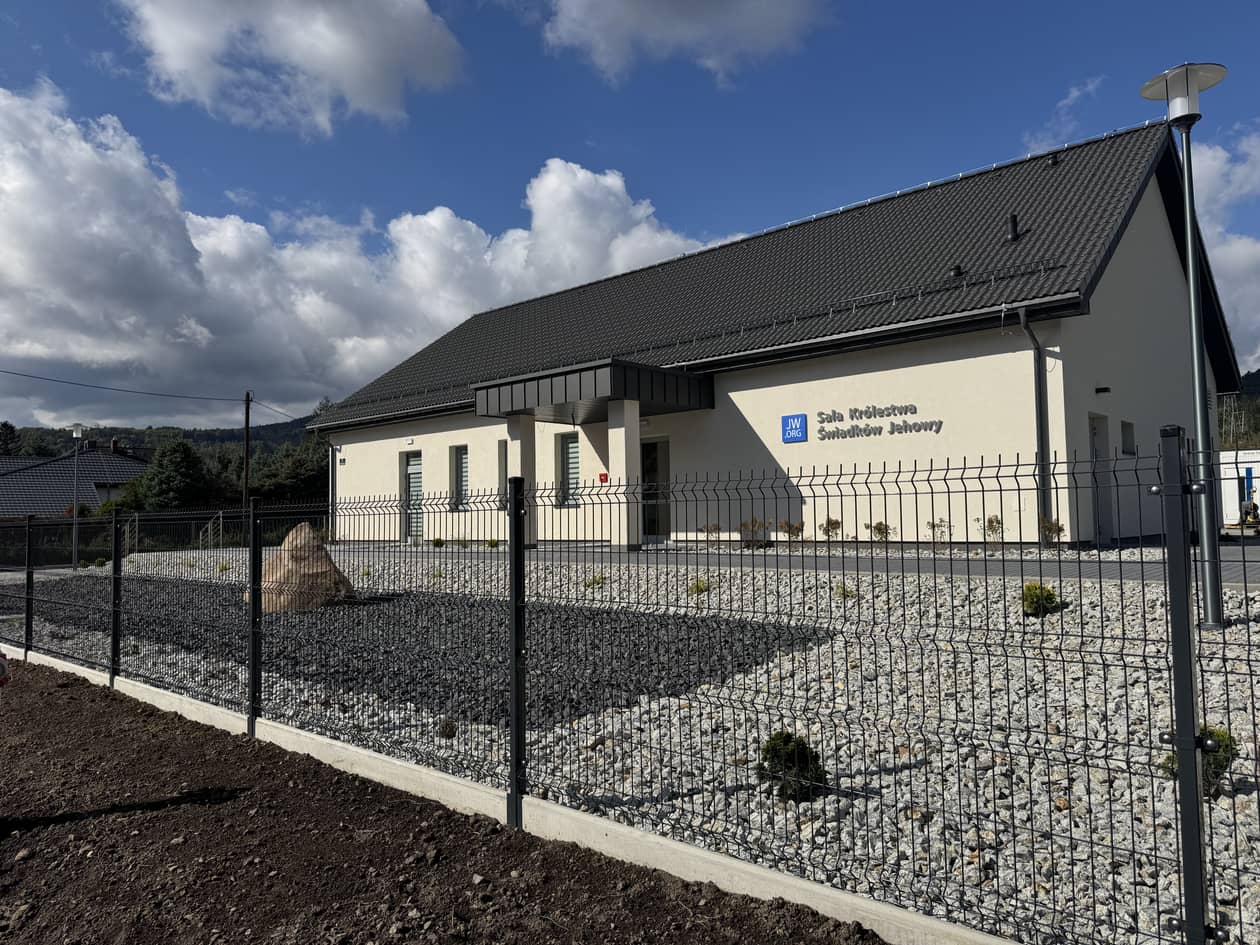 Piechowice: Świadkowie Jehowy mają nowe miejsce spotkań w Piechowicach