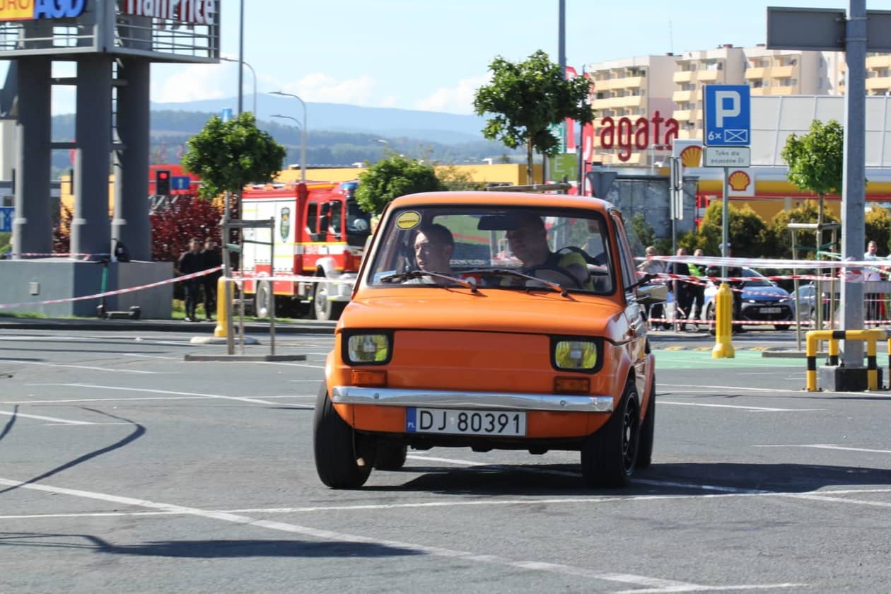 Region: 65 załóg na starcie, którędy i kiedy pojadą rajdówki?