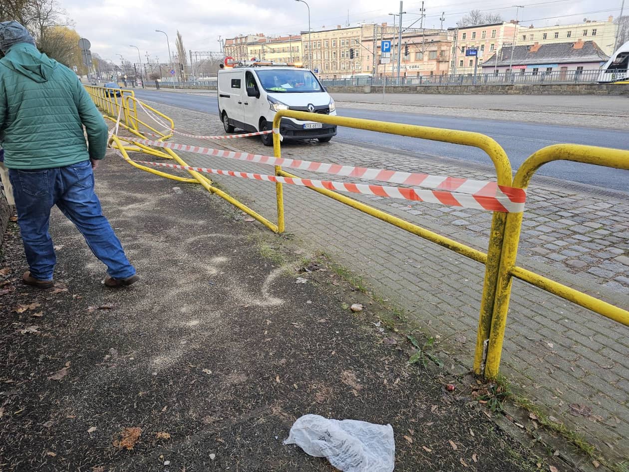Jelenia Góra: A taka ładna barierka była