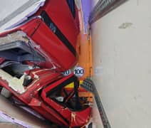 Bus wbił się w naczepę TIR&#8211;a