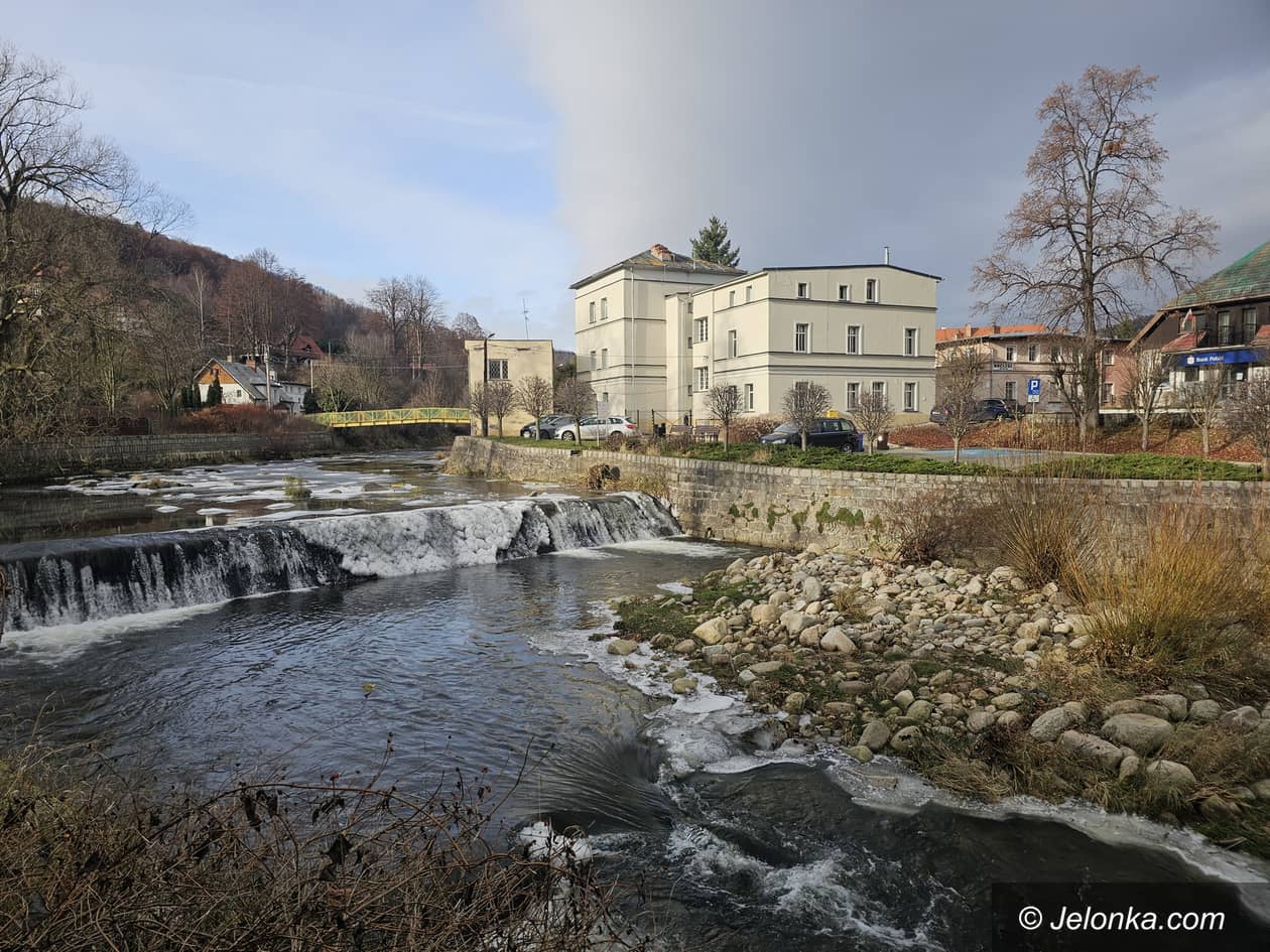 Piechowice: Trwa czyszczenie Kamiennej w Piechowicach