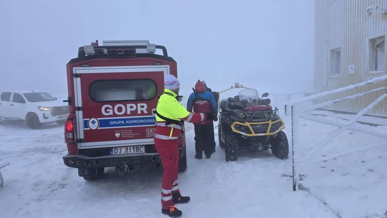 Karkonosze: Morsowanie na Śnieżce zakończyło się prawie śmiercią