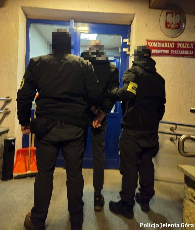 Jelenia Góra: Poszukiwany 51–latek z Jeleniej Góry wpadł w ręce policjantów
