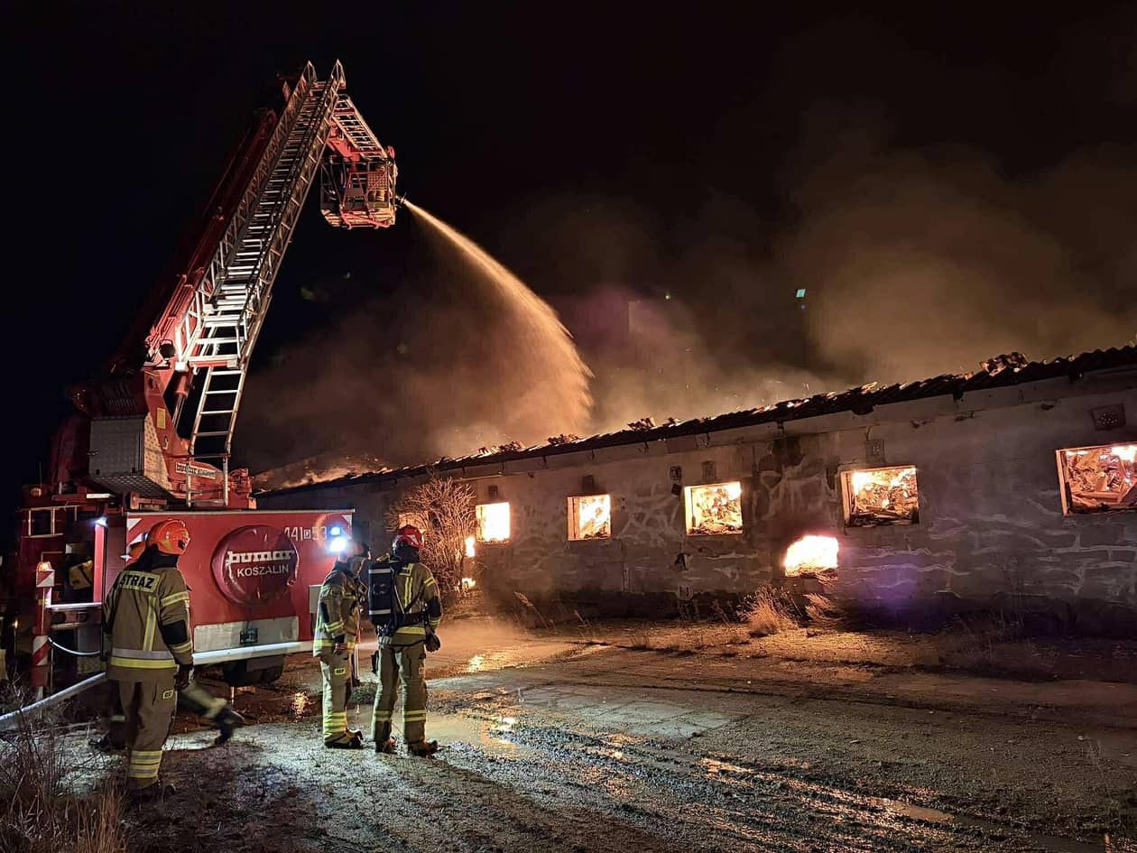 Region: Ogromny pożar budynku gospodarczego