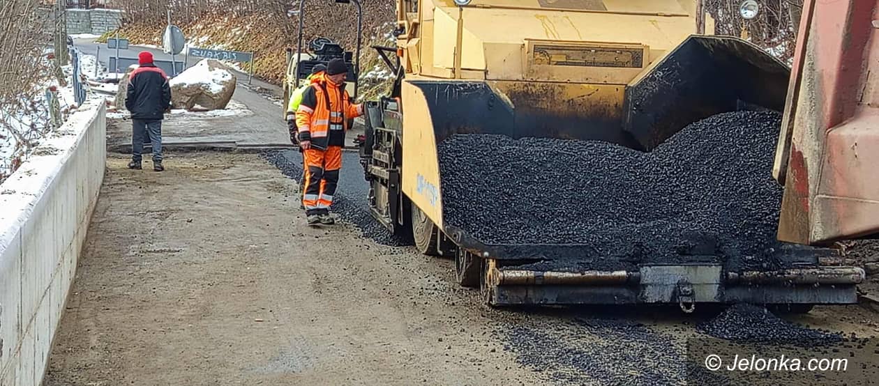 Sobieszów: Murek prawie gotowy