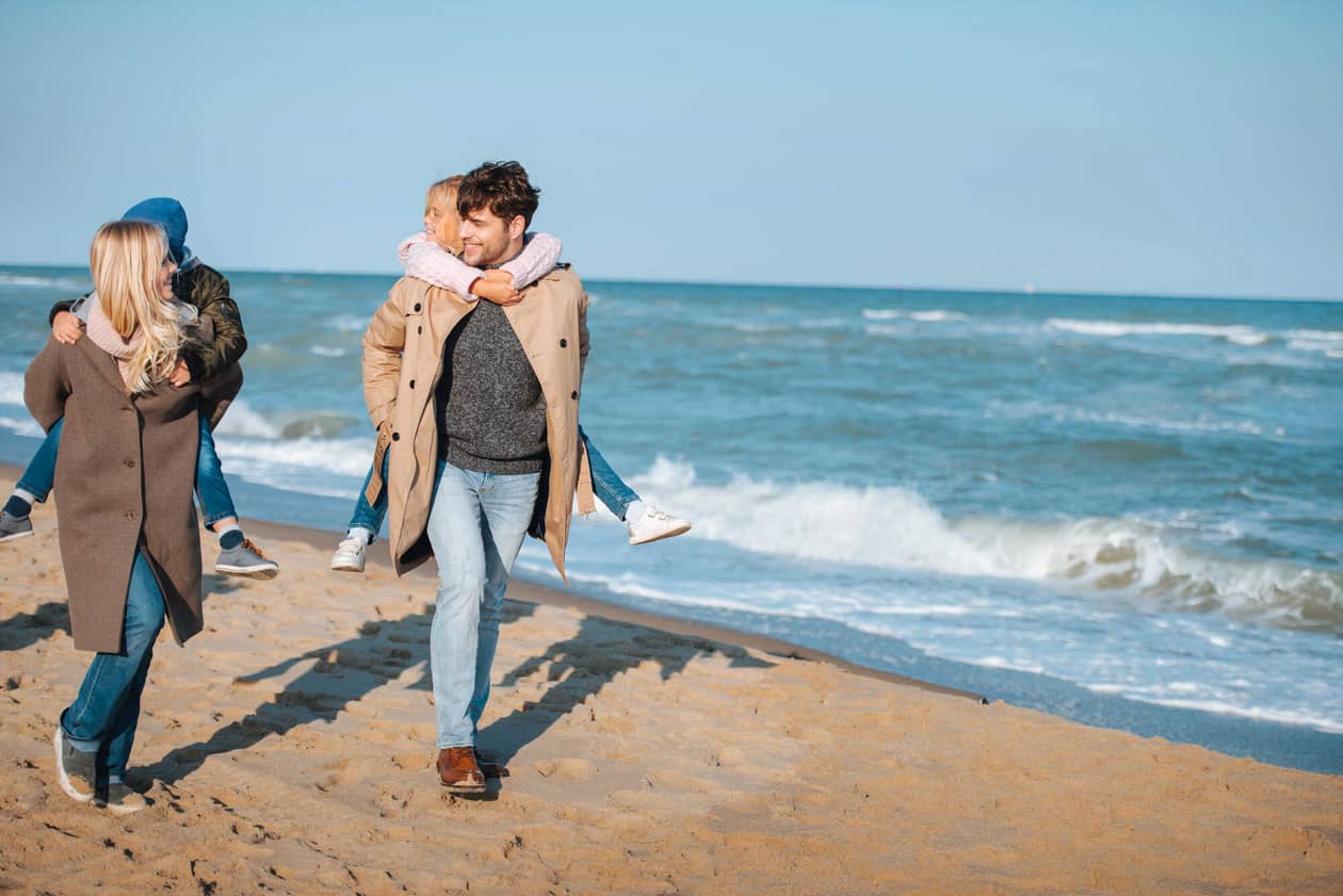 Polska: Międzyzdroje jesienią – co robić z dzieckiem nad morzem poza sezonem?