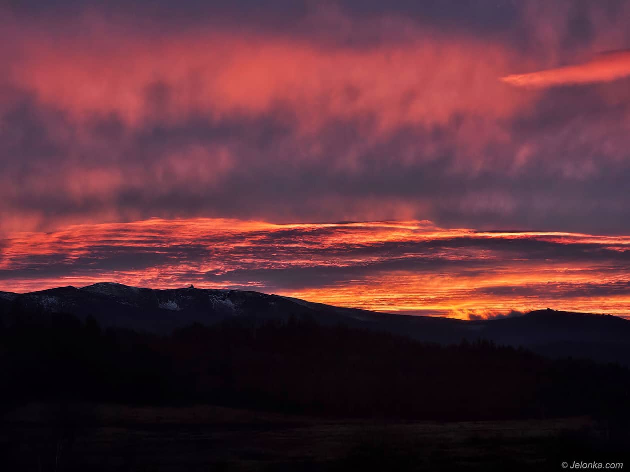 Karkonosze: Piekny zachód słońca nad Karkonoszami