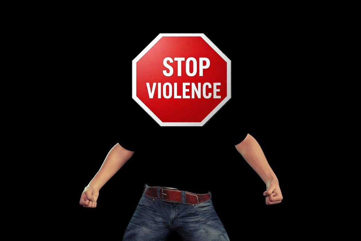 Jelenia Góra: Nękał partnerkę i groził jej maczetą