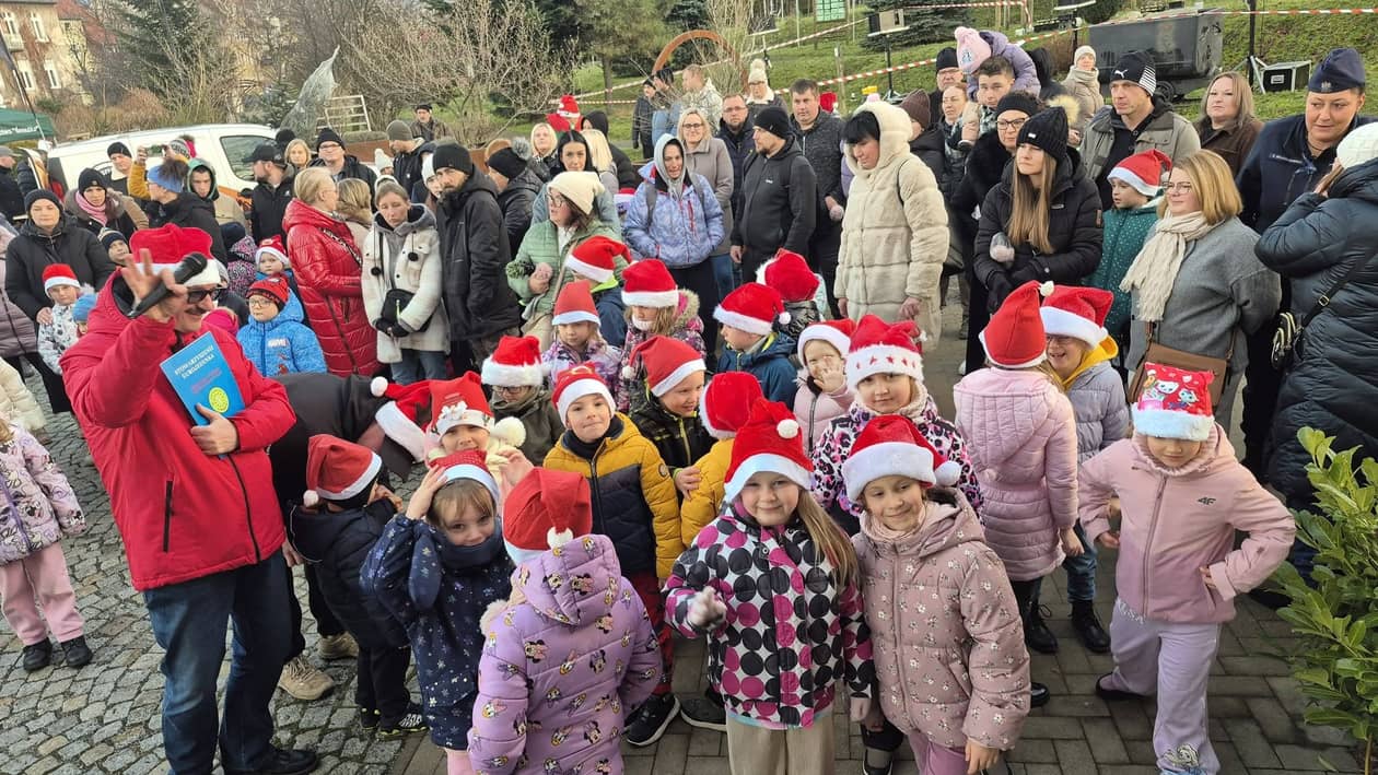 Kowary: Czerwone czapki opanowały Kowary