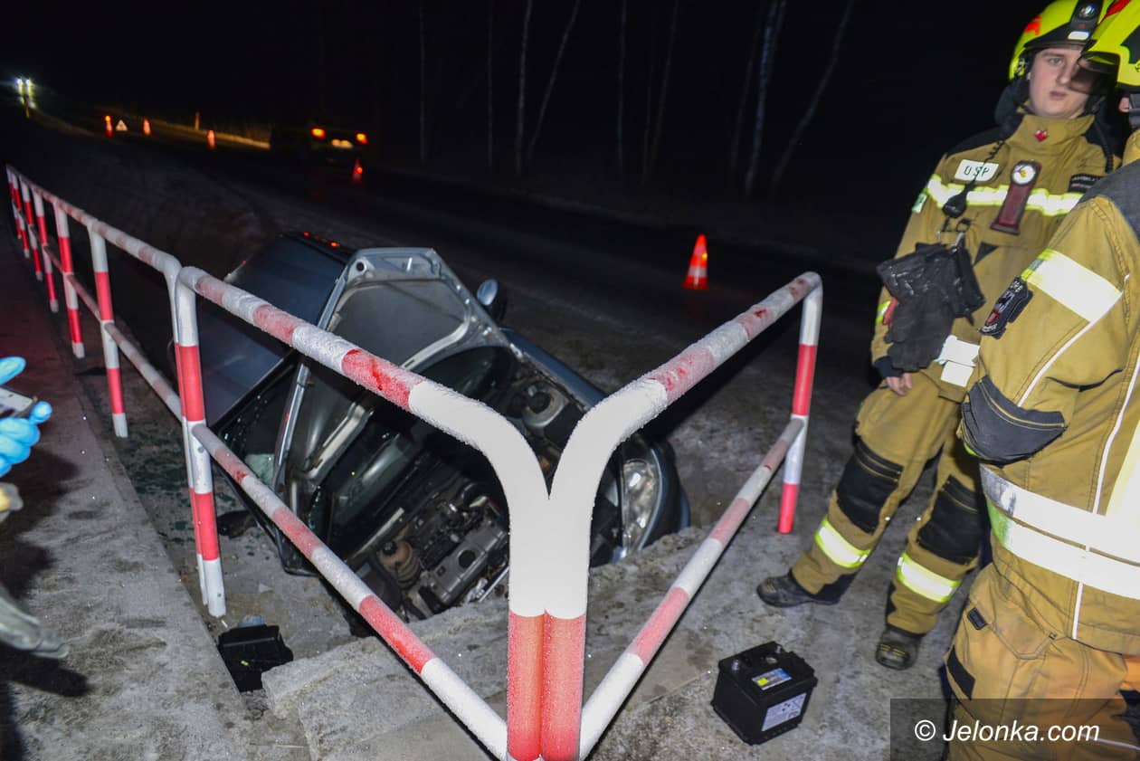 Sobieszów: Rano i wieczorem ślisko na drogach