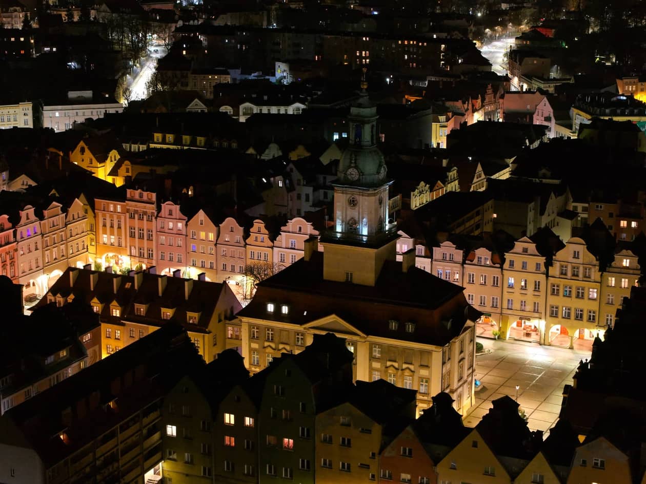 Jelenia Góra: Rozbłysną świątecznym blaskiem niosąc pomoc